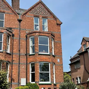 The Raffles Guest house Exeter